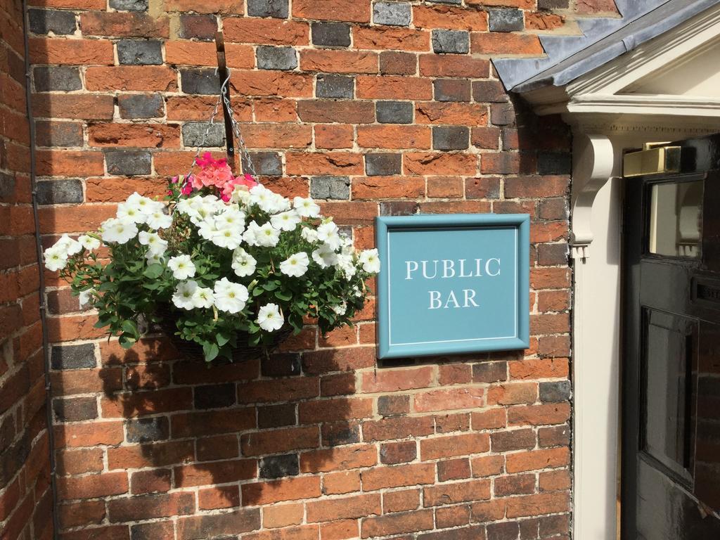 Three Tuns Ashwell Bed & Breakfast Dış mekan fotoğraf